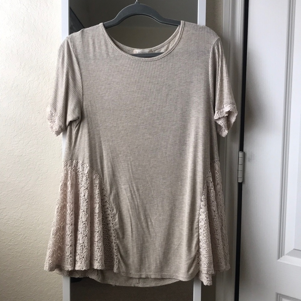 Altar’d state swing top with lace detail